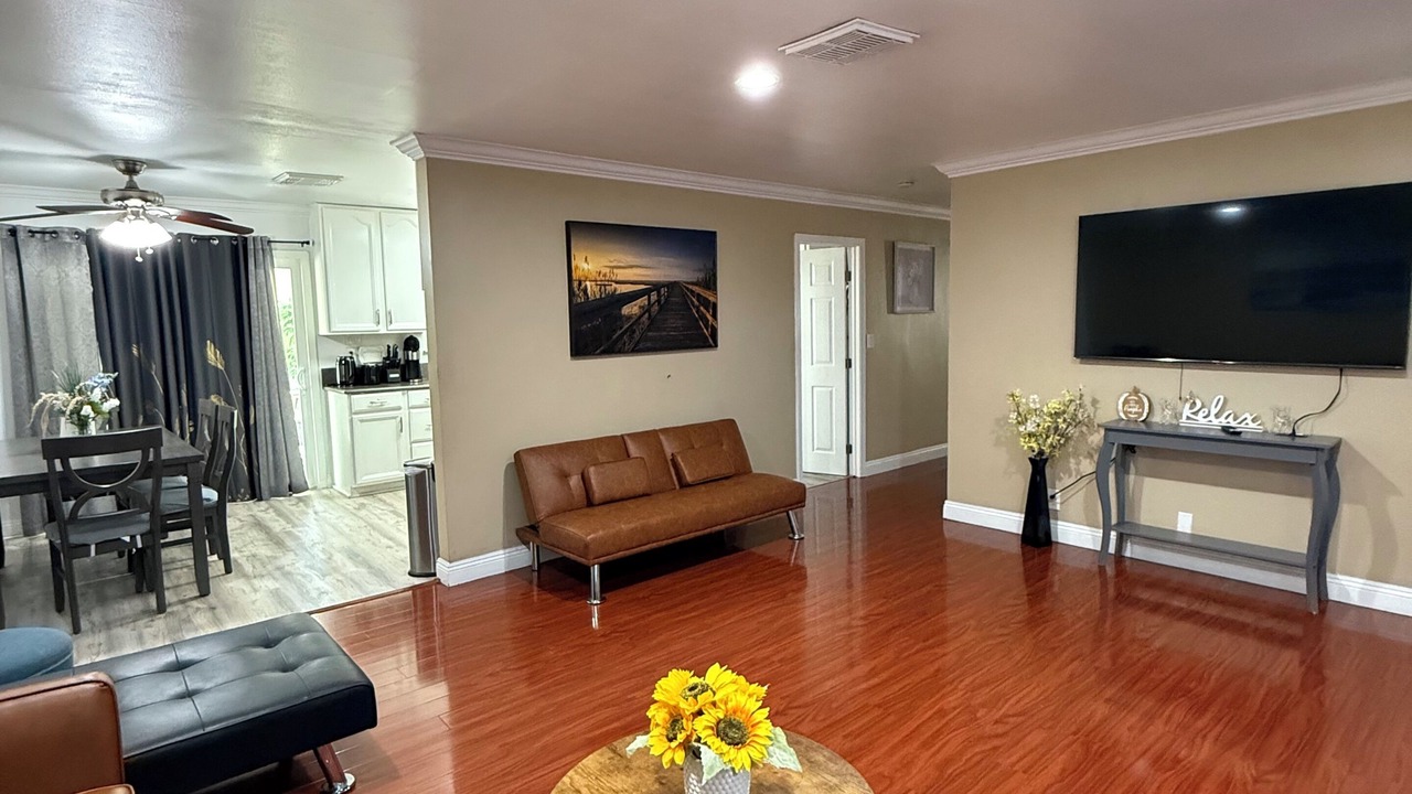 Photo of Livingroom in Garden Grove