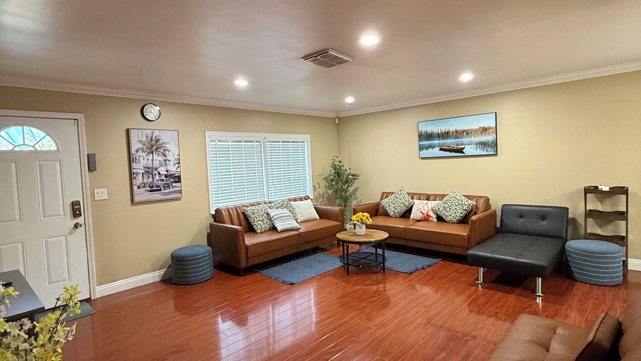 Photo of Livingroom in Garden Grove