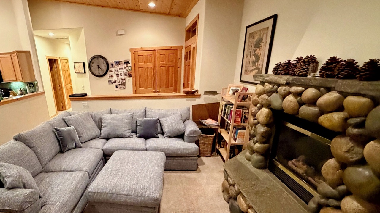 Photo of Livingroom in Truckee