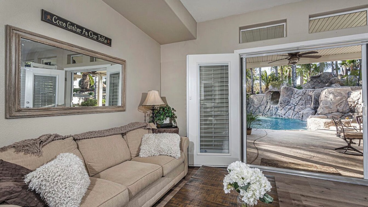 Photo of Livingroom in Menifee