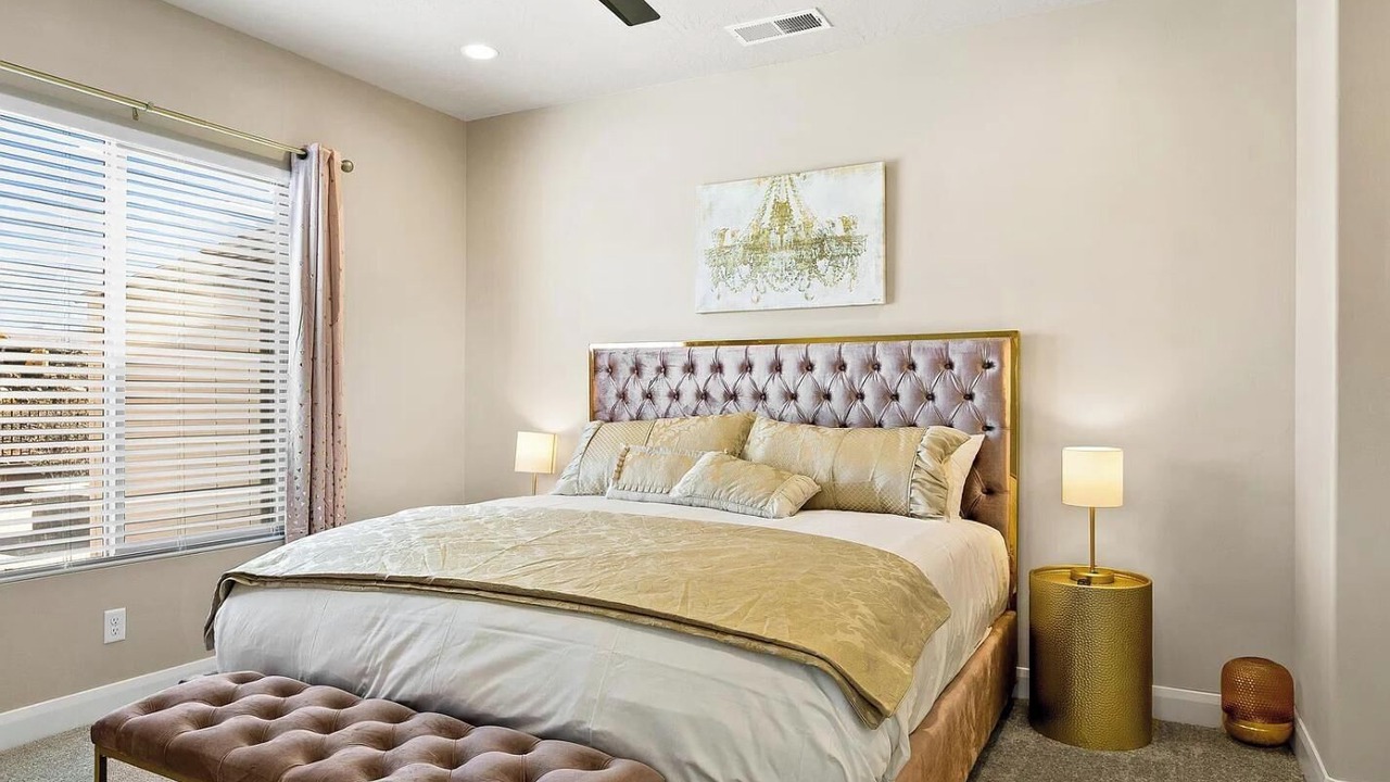 Photo of Bedroom in Hurricane