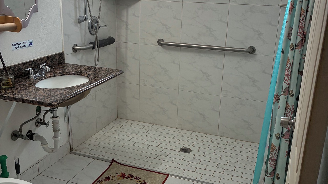 Photo of Bathroom in Rodeo