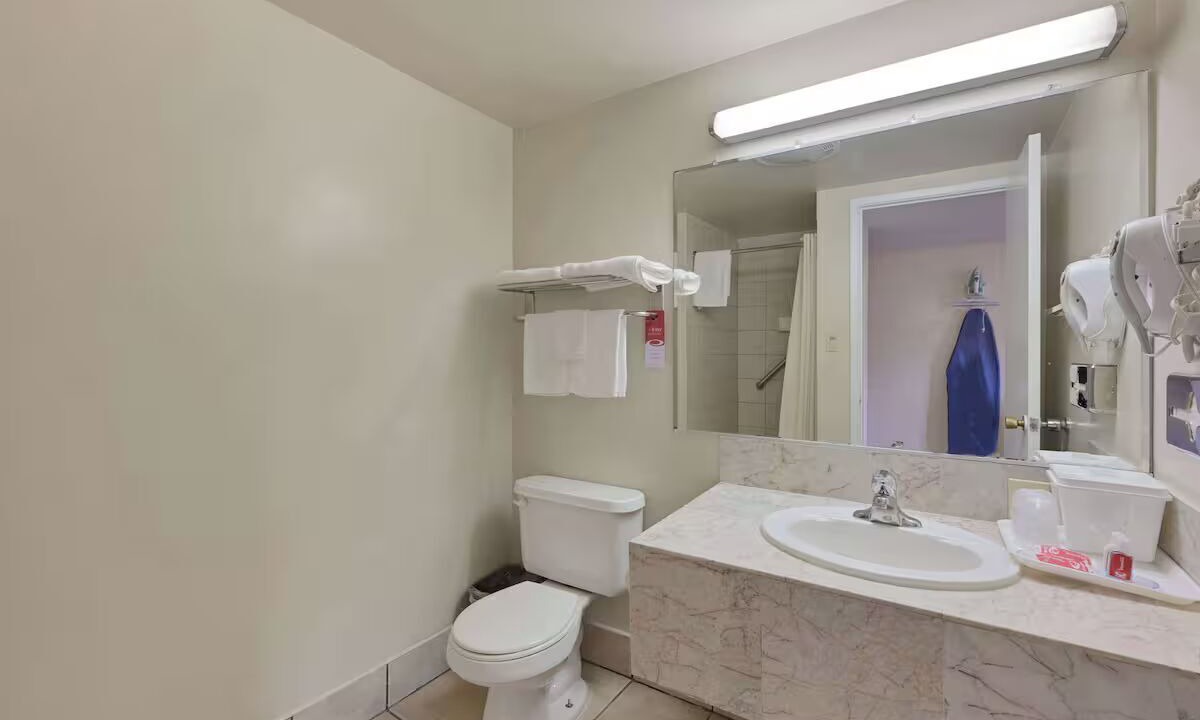 Photo of Bathroom in Woodland