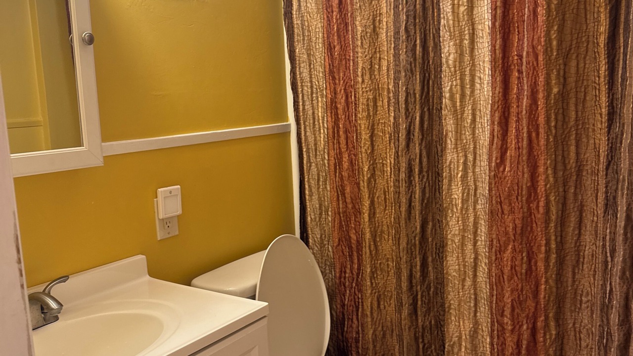 Photo of Bathroom in New River