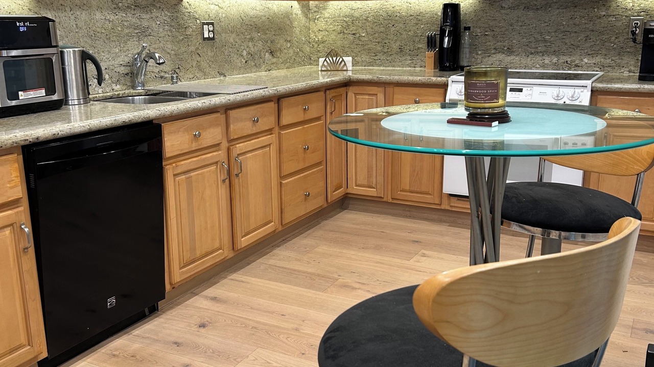 Photo of Kitchen in West Alameda