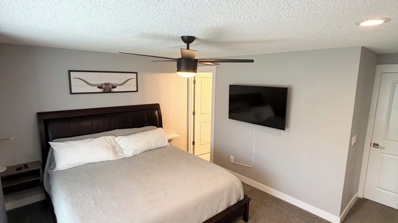 Photo of Bedroom in Aloha