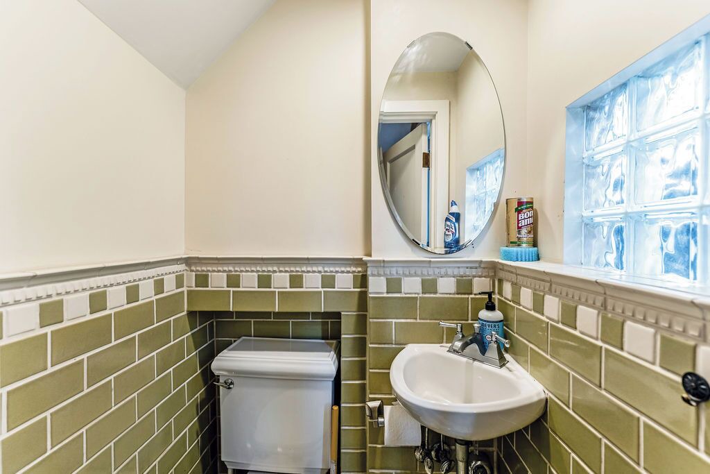 Photo of Bathroom in Irvington