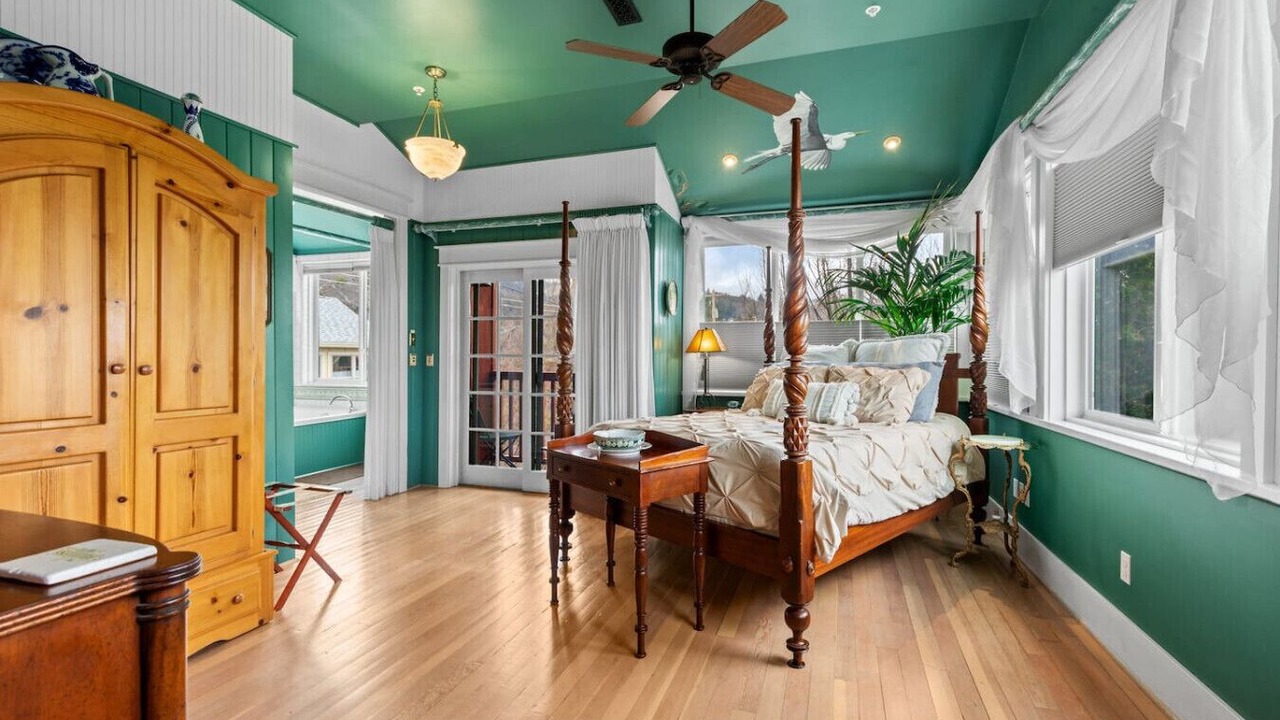 Photo of Bedroom in Historic Railroad District