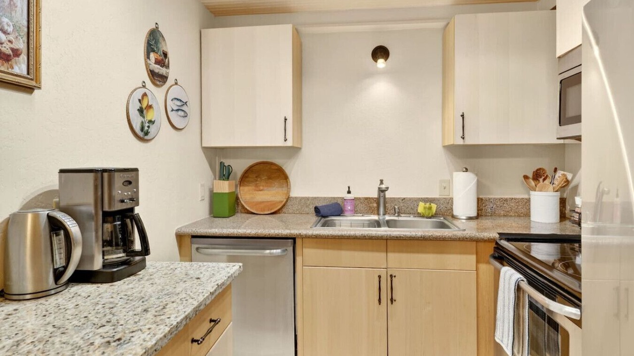 Photo of Kitchen in Historic Railroad District