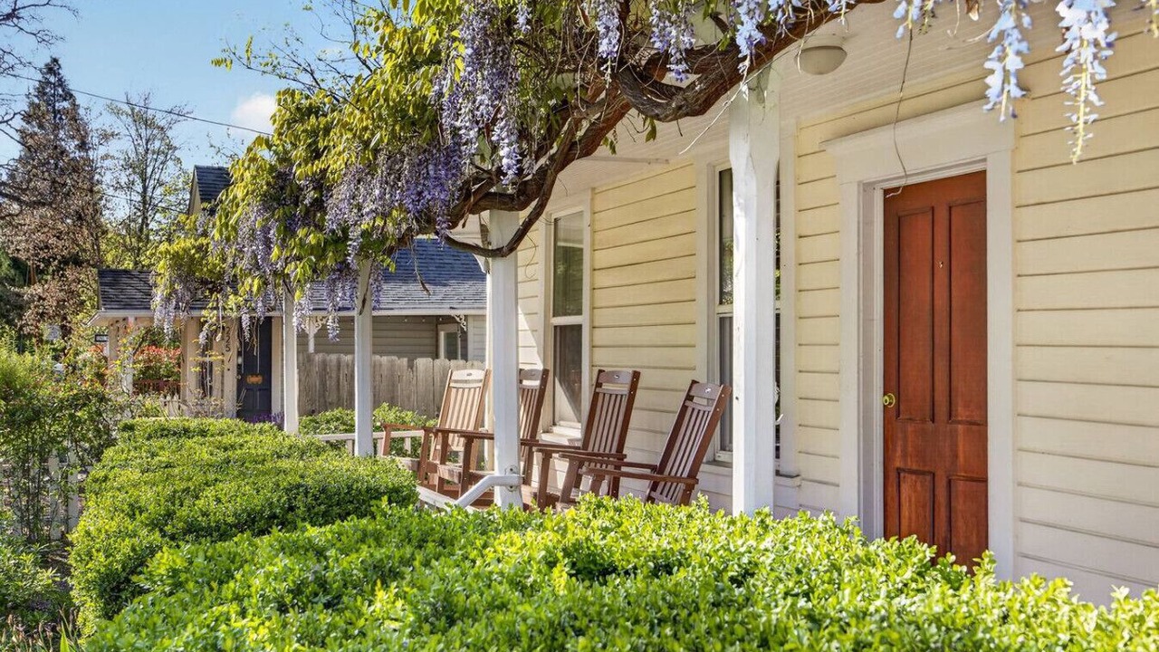 Photo of Patio Balcony in Historic Railroad District