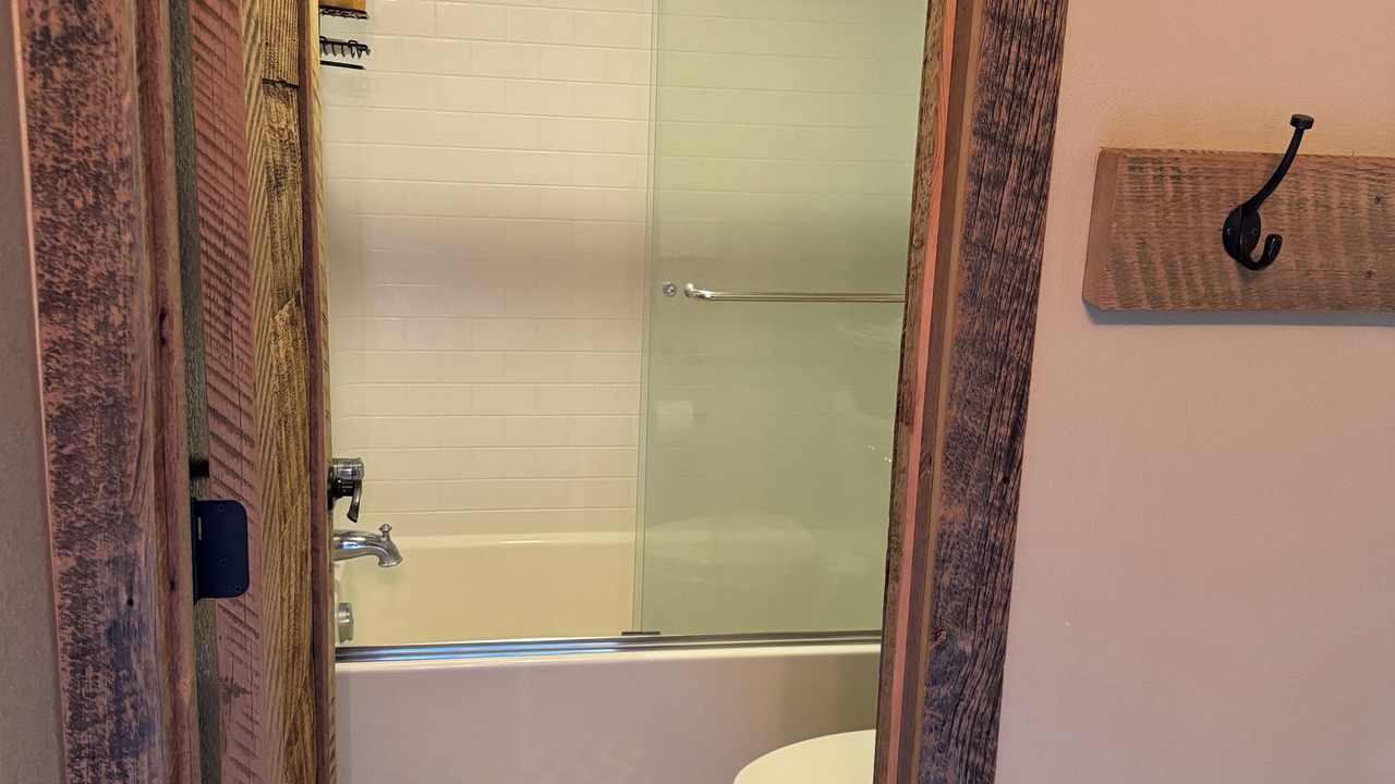 Photo of Bathroom in Bonanza
