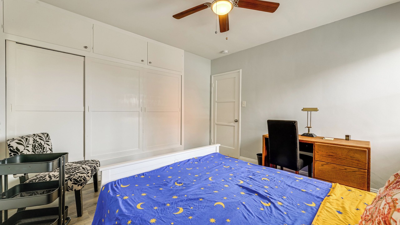 Photo of Bedroom in North Long Beach