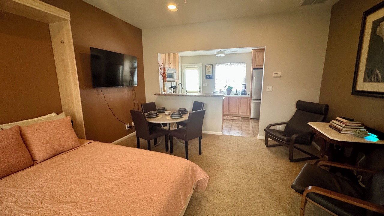 Photo of Bedroom in Walnut Grove