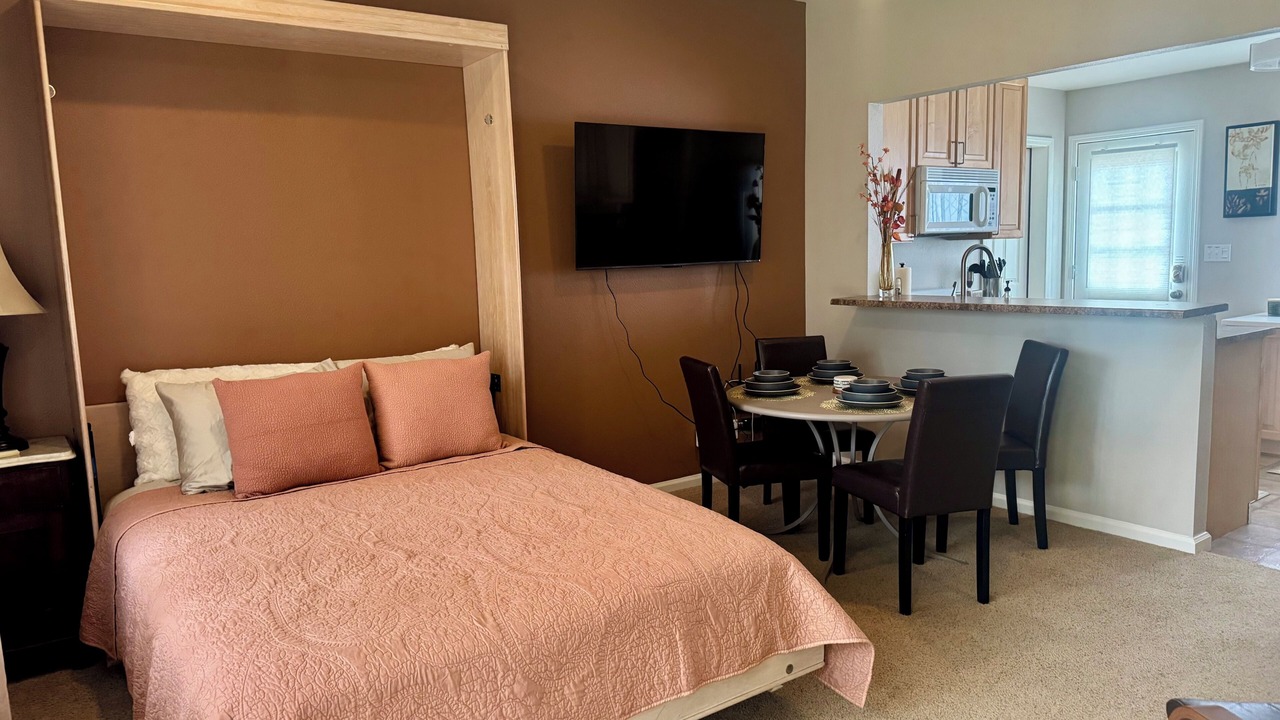 Photo of Bedroom in Walnut Grove
