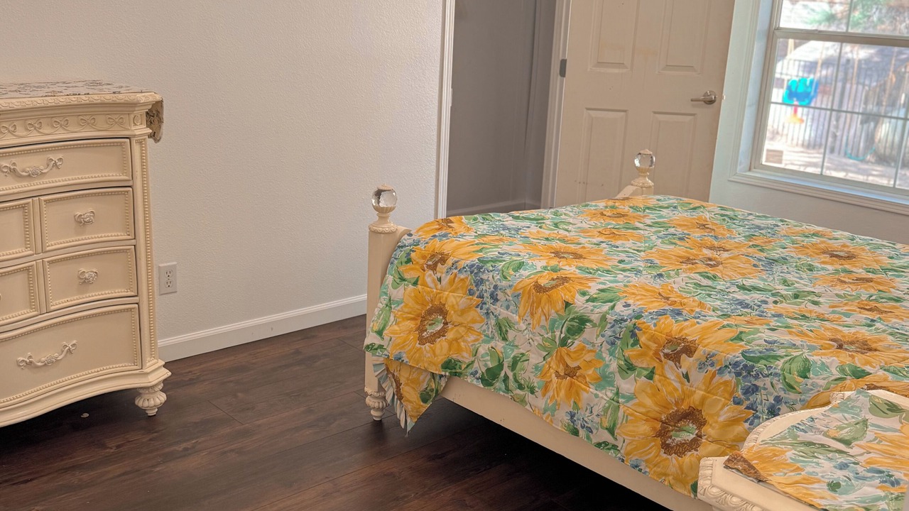 Photo of Bedroom in Mill Creek