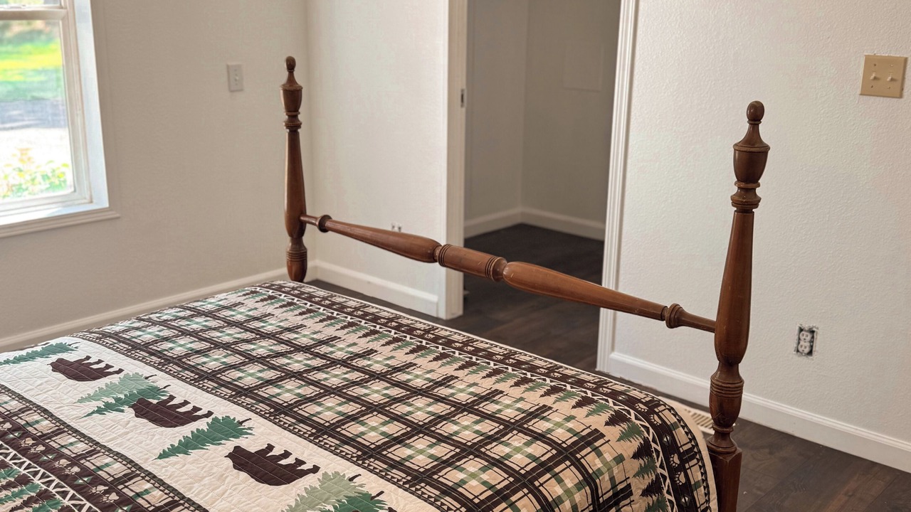 Photo of Bedroom in Mill Creek