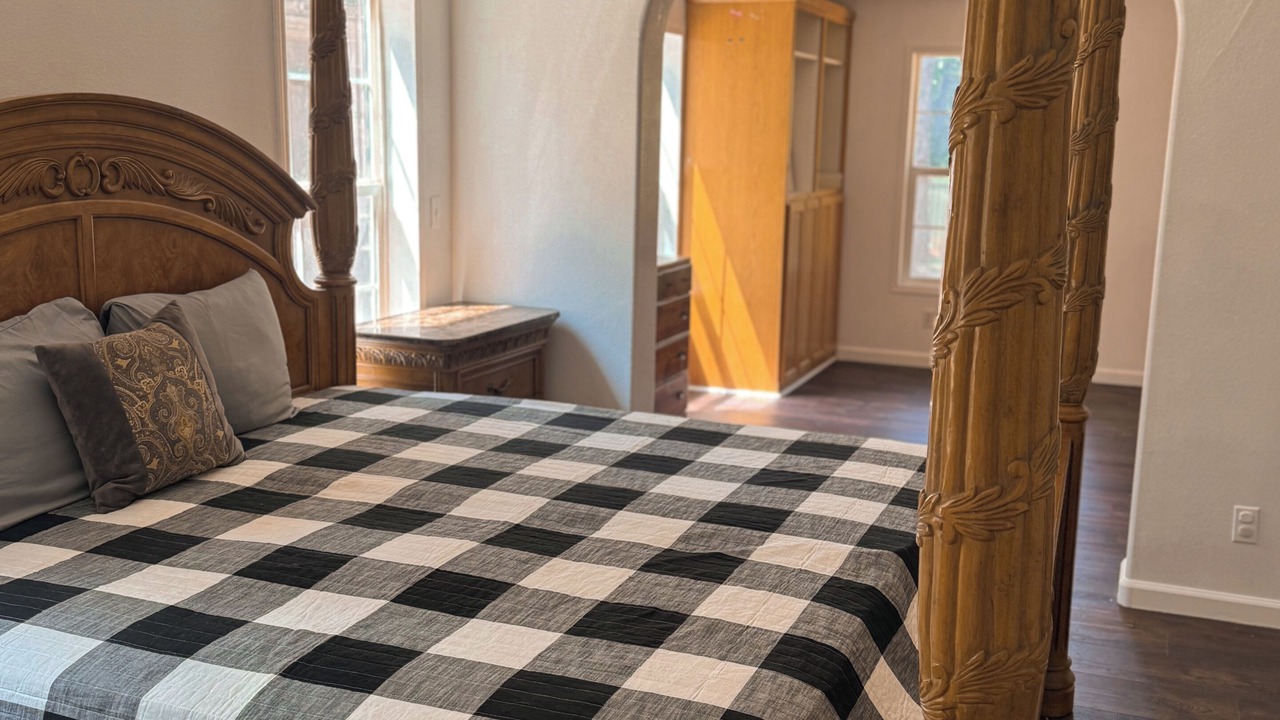 Photo of Bedroom in Mill Creek