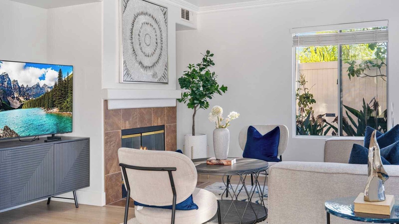 Photo of Livingroom in Foothill Ranch