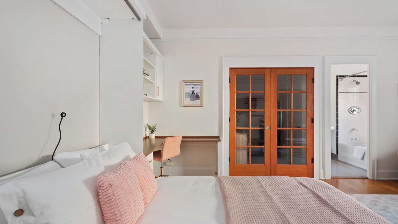 Photo of Bedroom in Alphabet Historic District