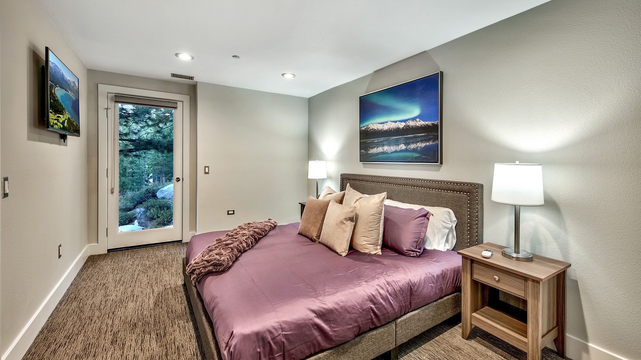 Photo of Bedroom in Tahoe Village