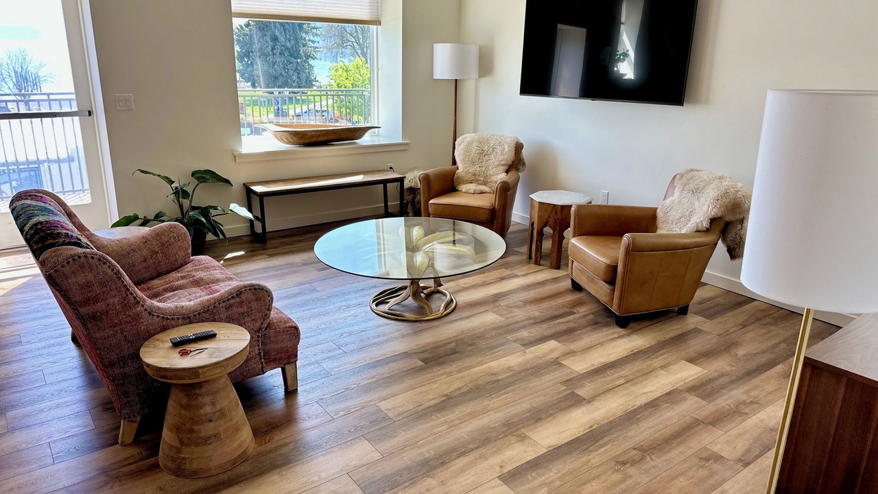 Photo of Livingroom in Lakeport