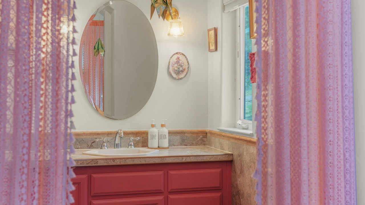 Photo of Bathroom in Oregon House