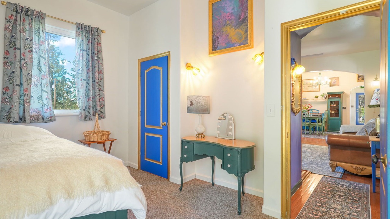 Photo of Bedroom in Oregon House