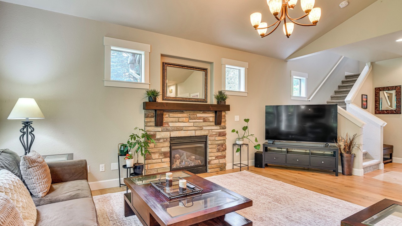 Photo of Livingroom in Sandy