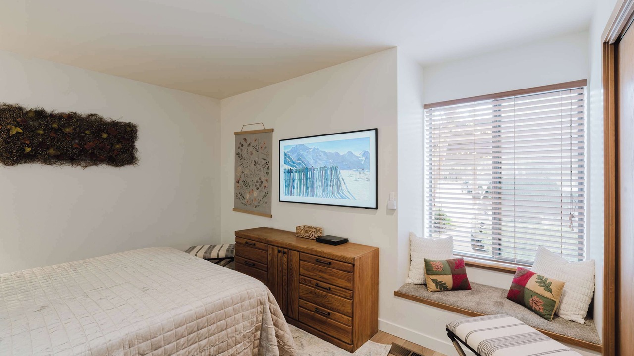 Photo of Bedroom in Sunriver