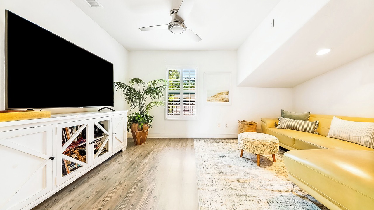 Photo of Livingroom in Ivey Ranch - Rancho Del Oro