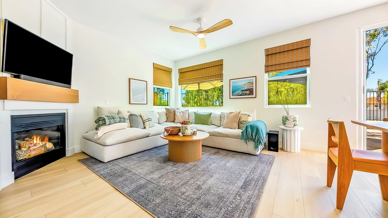 Photo of Livingroom in Ivey Ranch - Rancho Del Oro