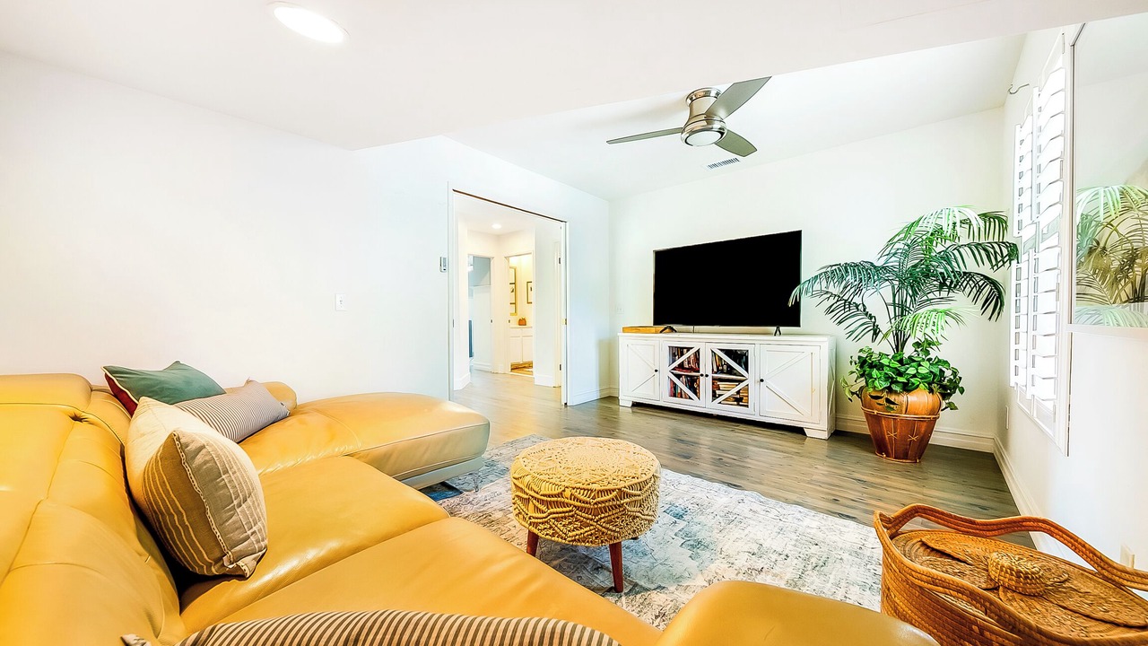 Photo of Livingroom in Ivey Ranch - Rancho Del Oro