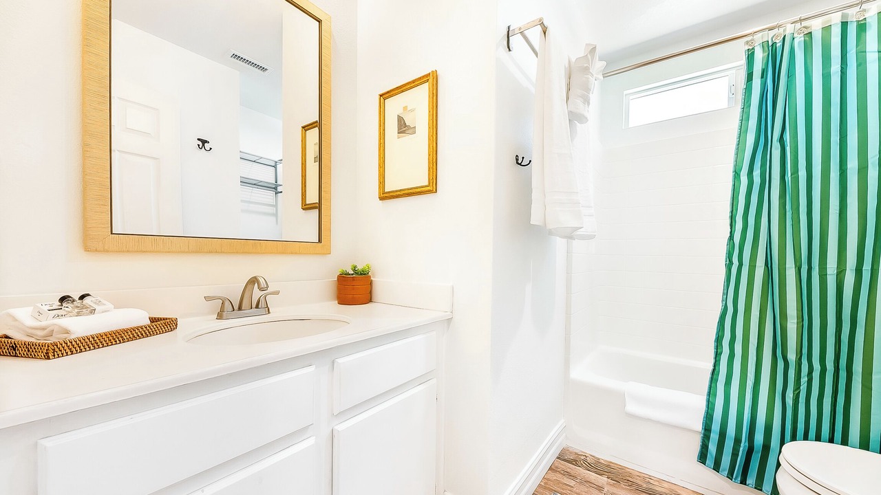 Photo of Bathroom in Ivey Ranch - Rancho Del Oro