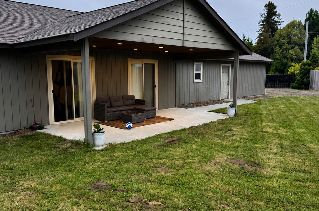 Photo of Outdoor in Rohnerville