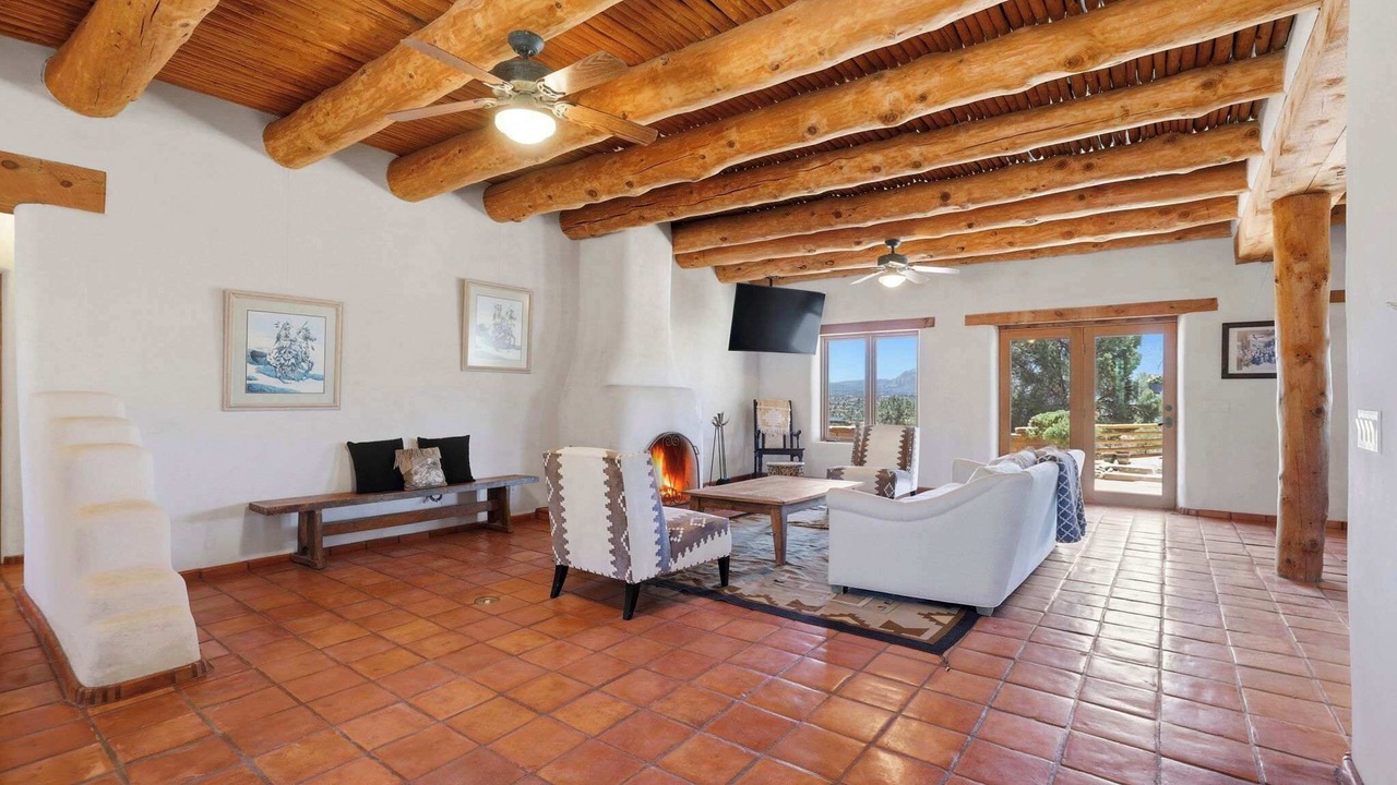 Photo of Livingroom in Williamson