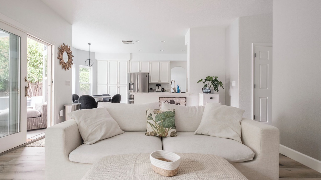 Photo of Livingroom in Sacramento