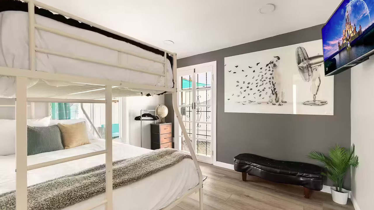 Photo of Bedroom in Clairemont
