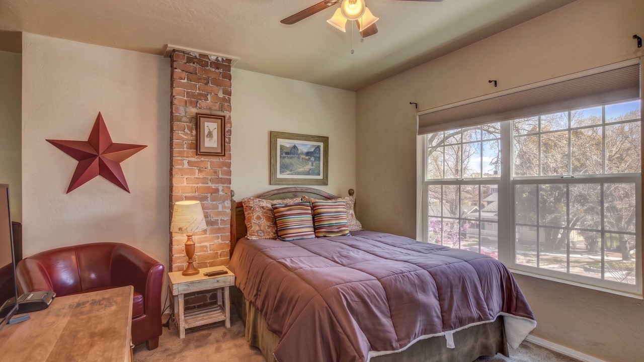 Photo of Bedroom in Nob Hill