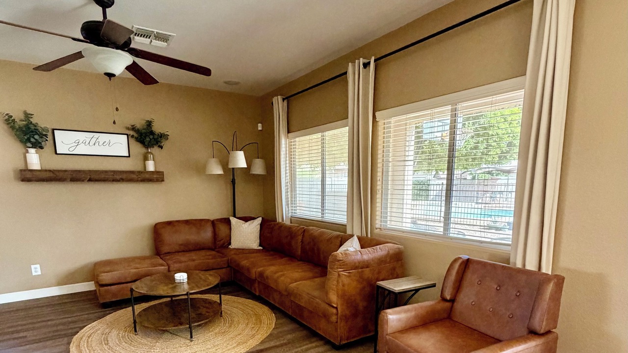 Photo of Livingroom in Coldwater Springs