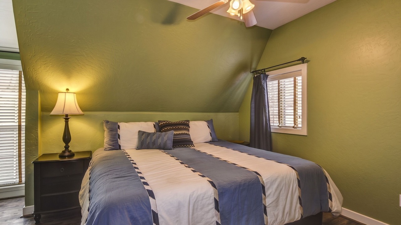 Photo of Bedroom in Nob Hill