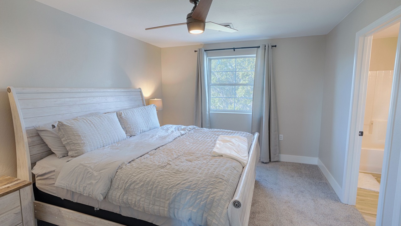 Photo of Bedroom in Clay Springs