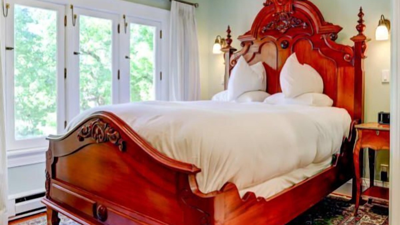 Photo of Bedroom in Irvington