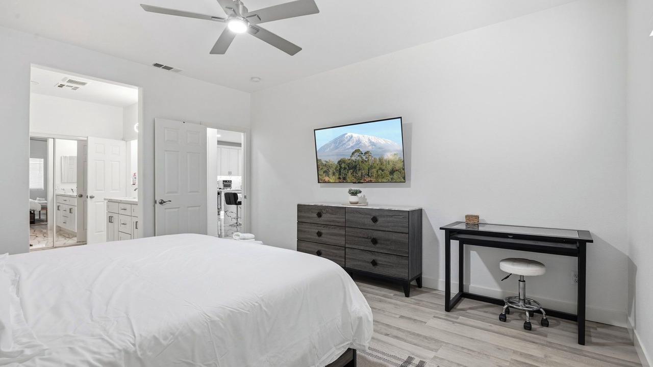 Photo of Bedroom in Victorville