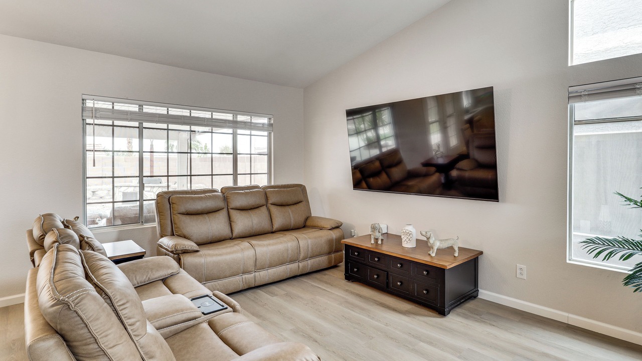 Photo of Livingroom in Sunrise Manor