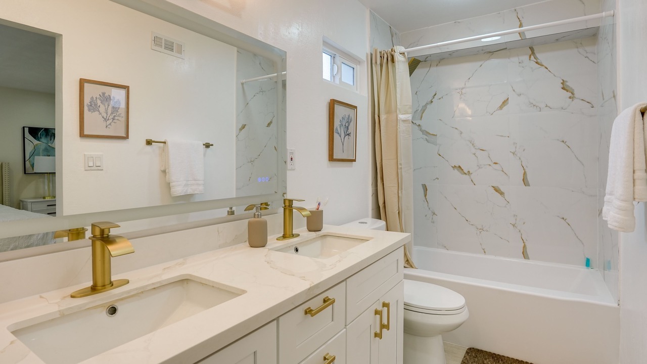 Photo of Bathroom in Longfellow