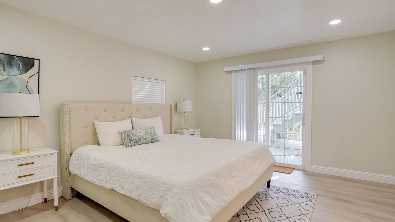 Photo of Bedroom in Longfellow