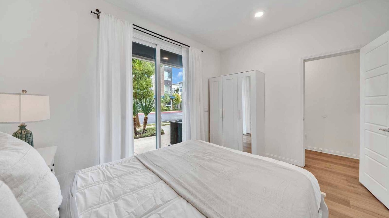 Photo of Bedroom in Irvine Business Complex