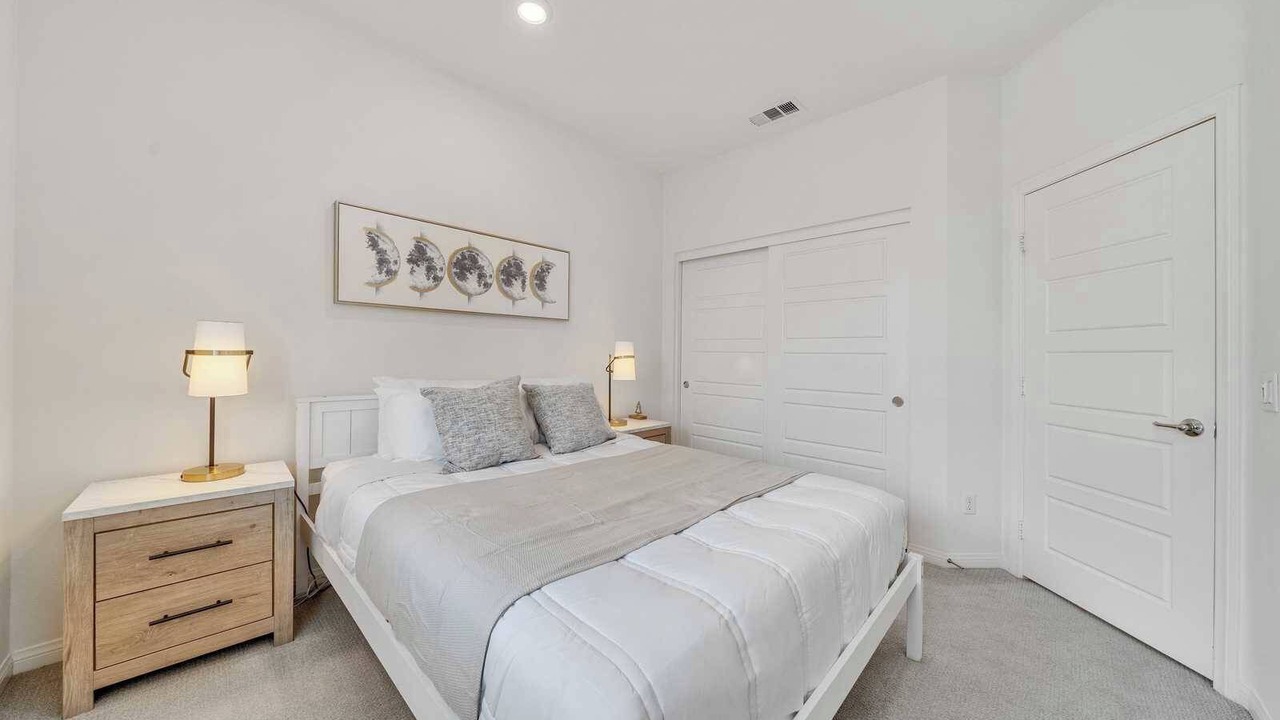 Photo of Bedroom in Irvine Business Complex