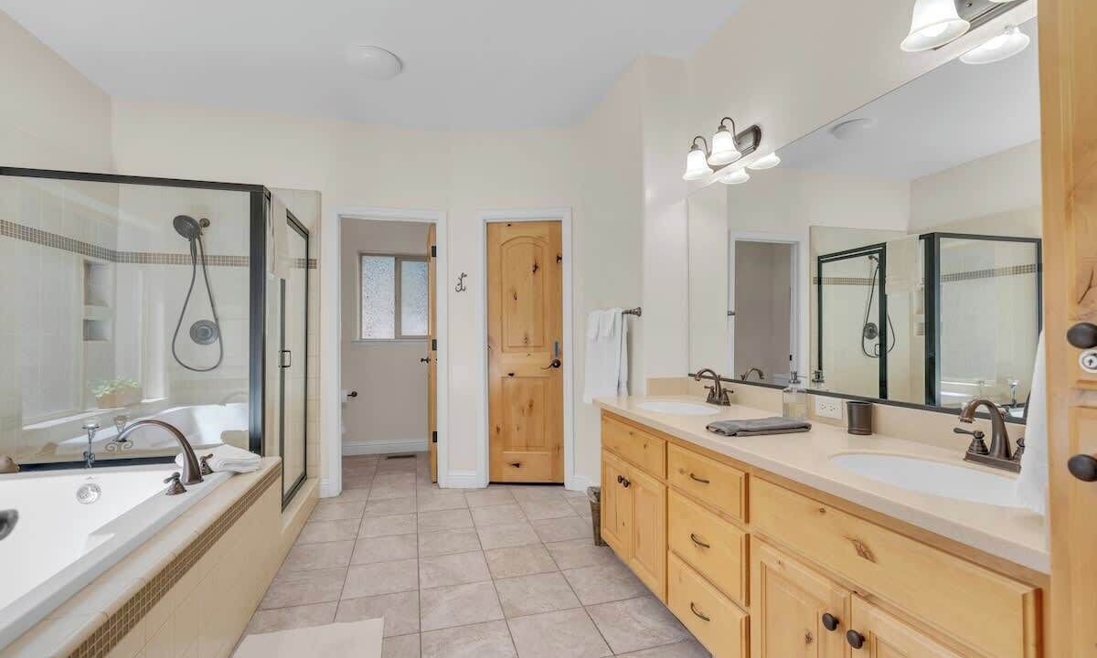 Photo of Bathroom in Shaver Lake