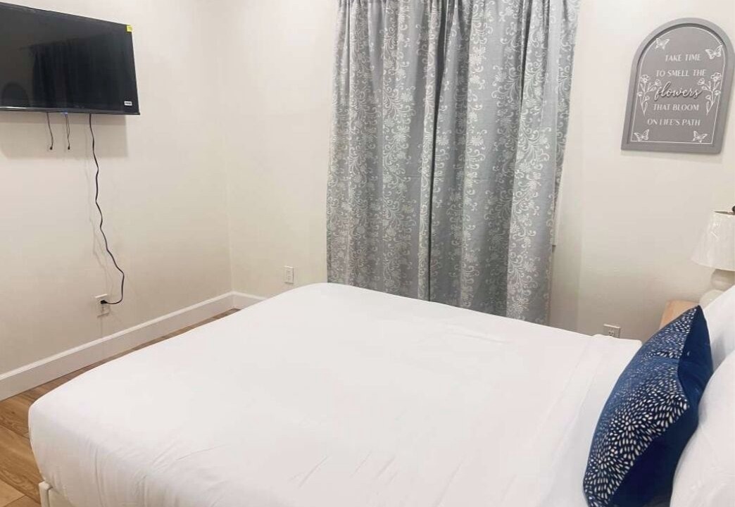 Photo of Bedroom in Lincoln Acres